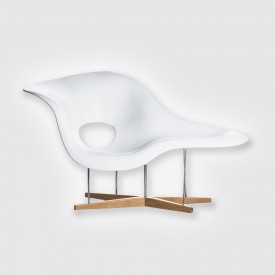 Кресло Eames Style La Chaise белый